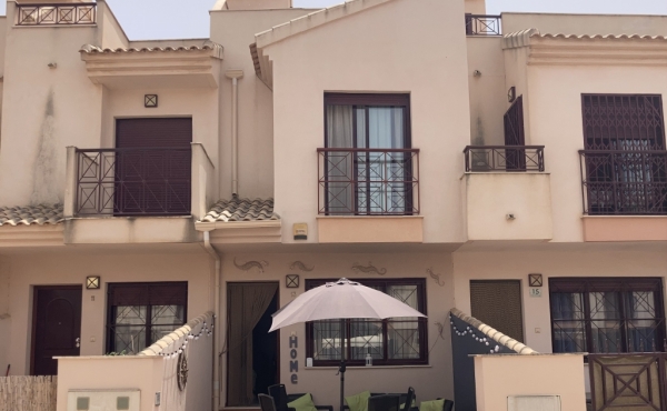FABULOUS TOWNHOUSE IN BALSICAS 