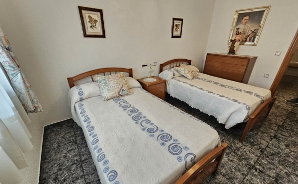 HABITACION 2 / BEDROOM 2