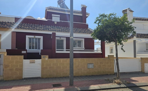 STUNNING 2 BED VILLA WITH BASEMENT