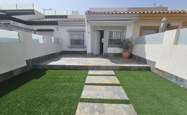 2 bed sucina