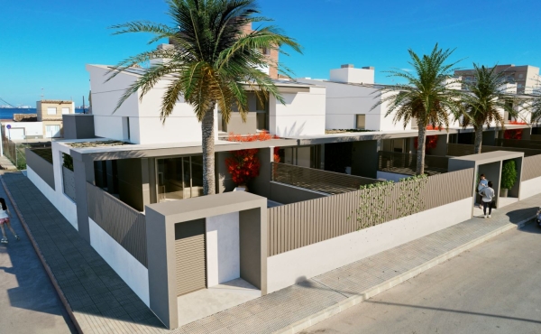 3 Bedroom 3 Bathroom Detached Villa in los nietos